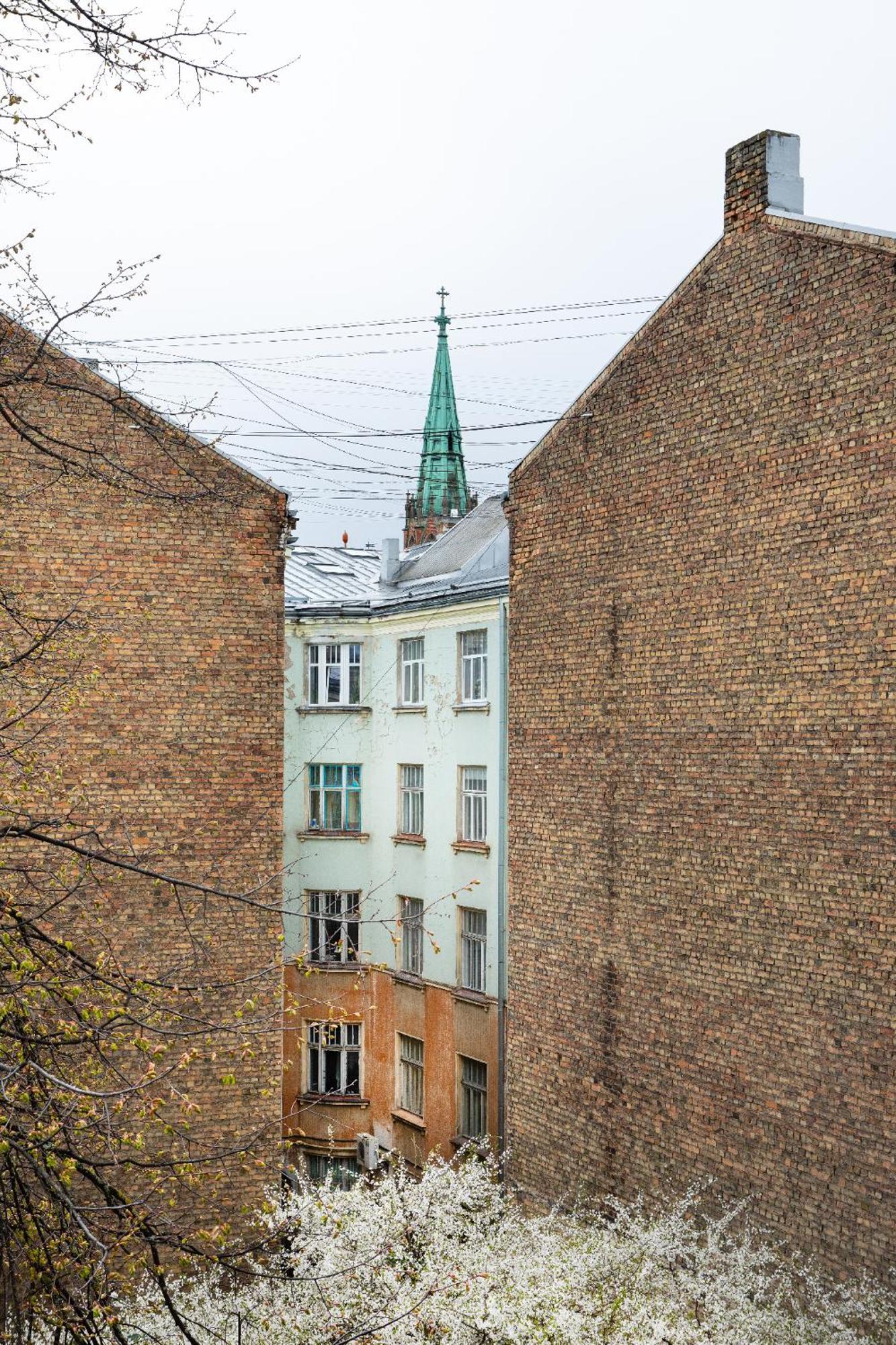 Brivibas Yard Apartment With Parking In City Center Riga Exterior photo